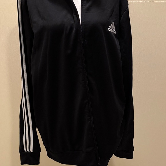 Adidas Classic Black Sweatshirt - US XL - Picture 3 of 8